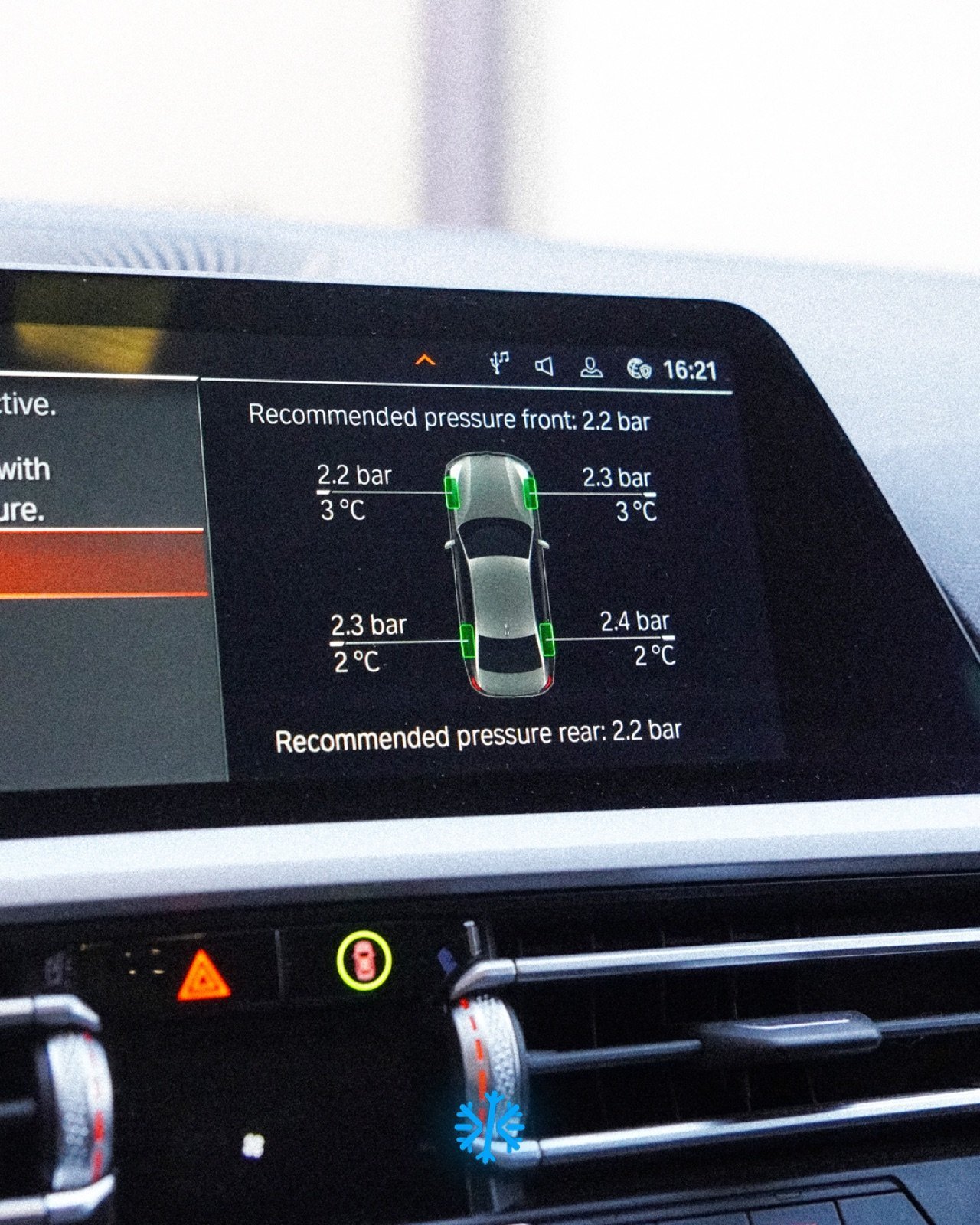 BMW G20 — prikaz pritiska i temperature guma na ekranu