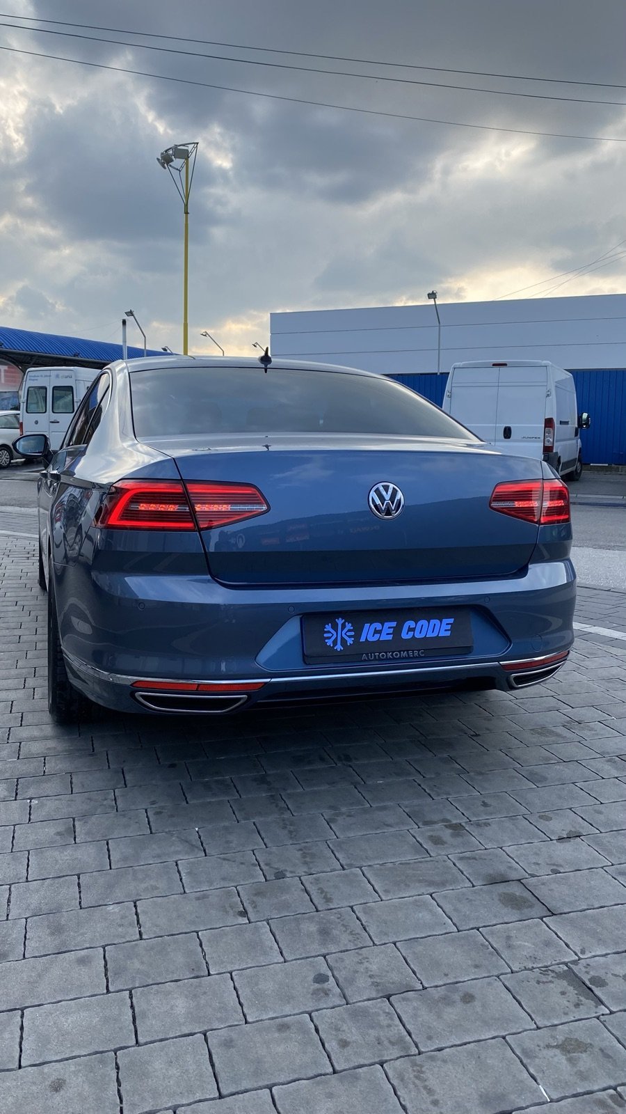 VW Passat B8 — zadnji ugao