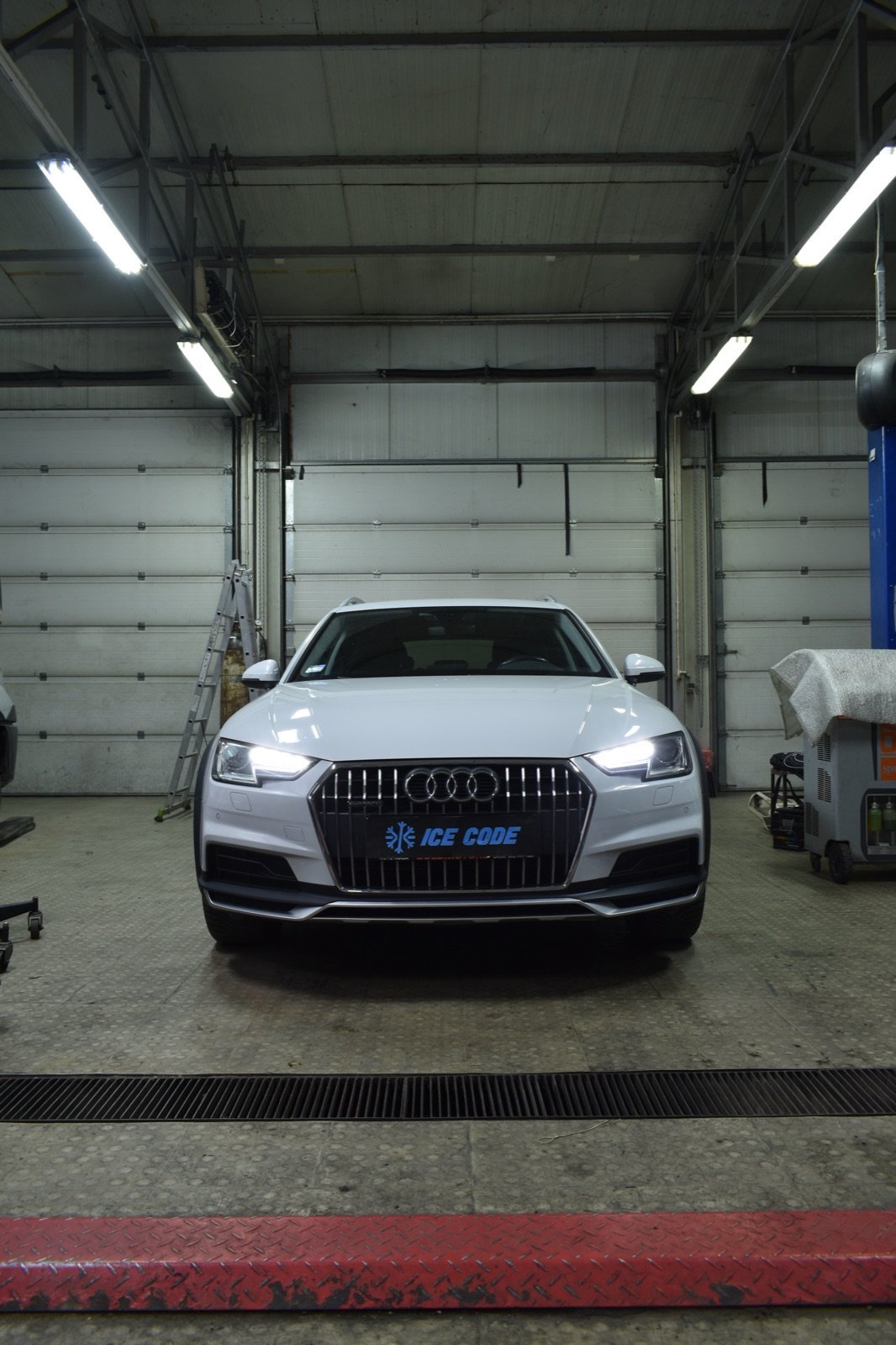 Audi A4 — prednji ugao